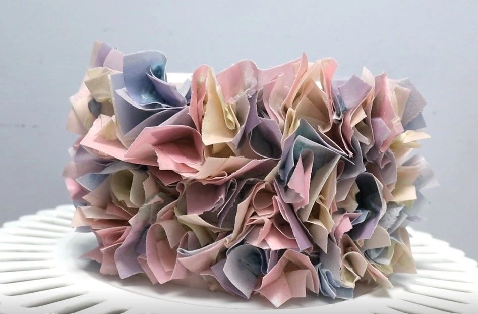 removable-wafer-paper-ruffles-tutorial